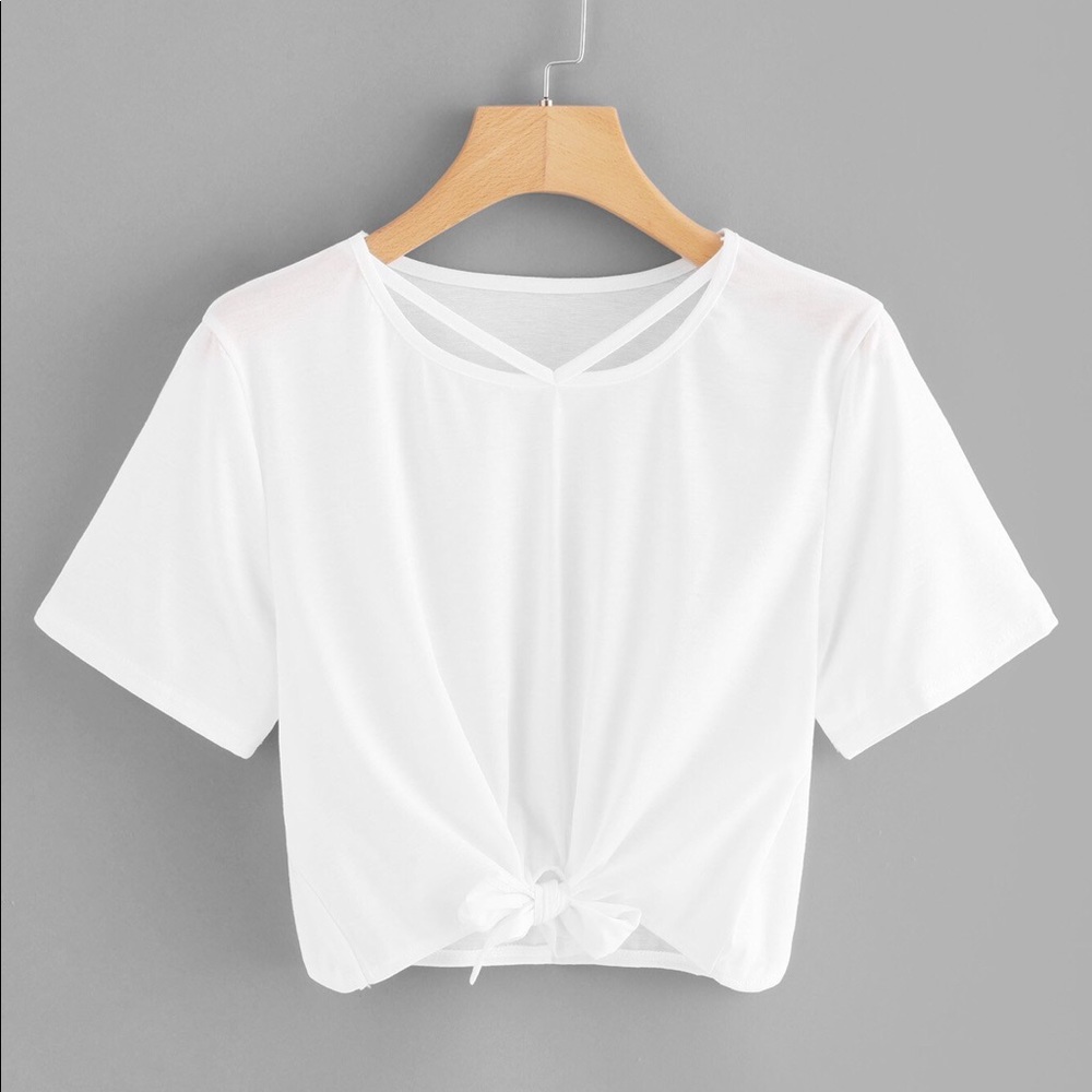 Cut Out Neck Knot Crop Tee